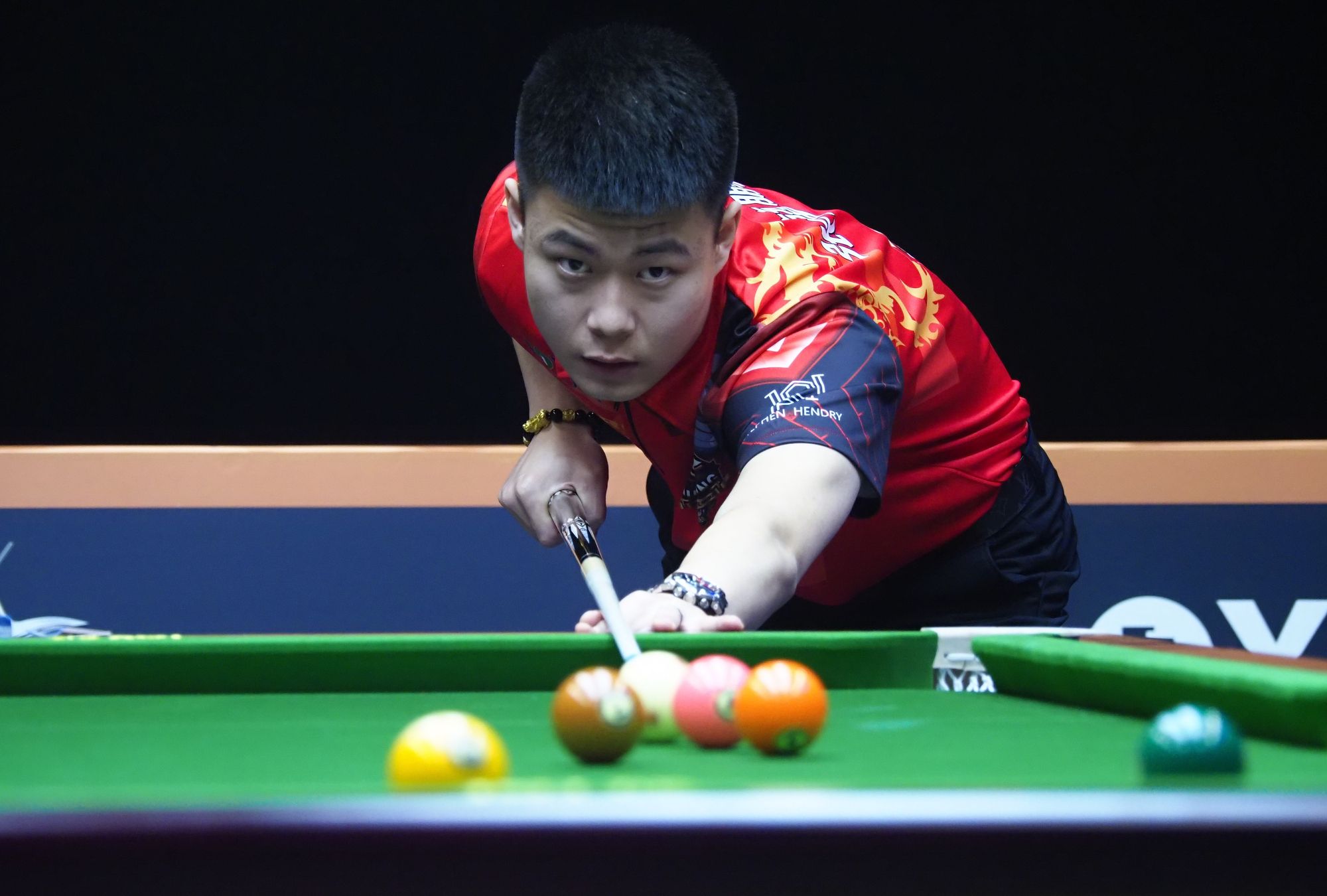 他及时作出 他及时作出