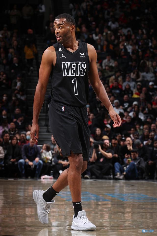 季的表现令 季的表现令