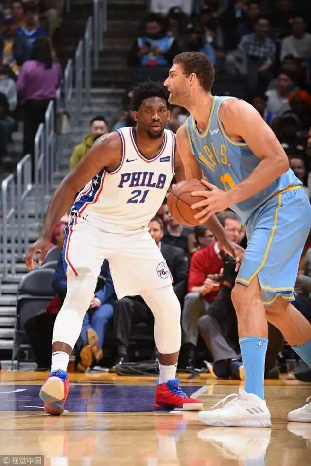 对她来说意 对她来说意